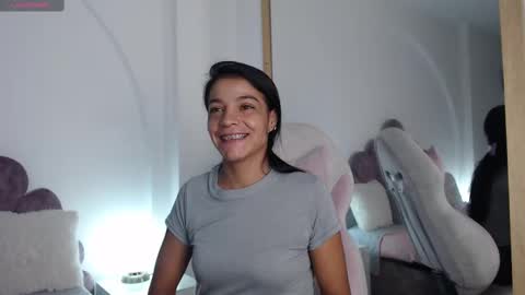 Snapshot of hellen__4master chatting on February 2025 11:14:02 AM Hellen online show from February 2025 11:14:02 AM