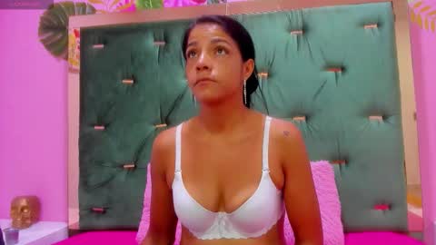 Snapshot of hellen__4master chatting on September 2025 11:12:02 AM Hellen online show from September 2025 11:12:02 AM