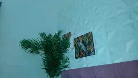 hellen     online show from February 2026 07:09:02 PM