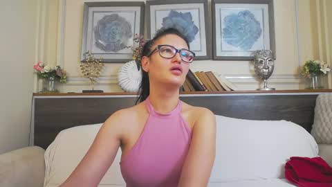    online show from January 2025 04:04:01 AM