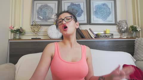    online show from January 2025 04:05:01 AM