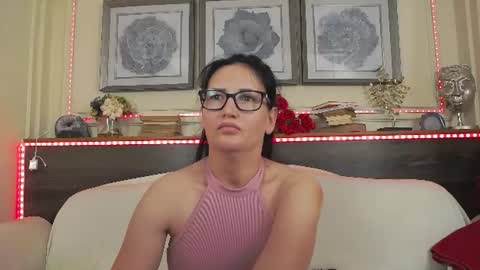 Snapshot of hellendesire chatting on July 2026 02:18:01 AM online show from July 2026 02:18:01 AM
