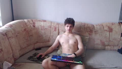 Snapshot of hellish_sugar chatting on January 2025 07:36:01 AM Remy online show from January 2025 07:36:01 AM