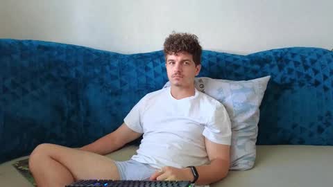 Snapshot of hellish_sugar chatting on September 2025 07:30:02 AM Remy online show from September 2025 07:30:02 AM