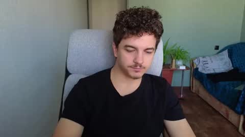 Snapshot of hellish_sugar chatting on October 2025 07:03:02 AM Remy online show from October 2025 07:03:02 AM