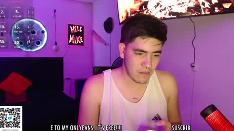 Snapshot of hellmike_ chatting on January 2025 01:00:02 AM Call me Mike-----INSTAGRAM hellofmike INDEPENDENT MODEL online show from January 2025 01:00:02 AM