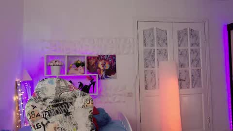 Alisia  Monday to Friday from 10 am to 4 pm GMT 2 online show from March 2025 10:18:02 AM