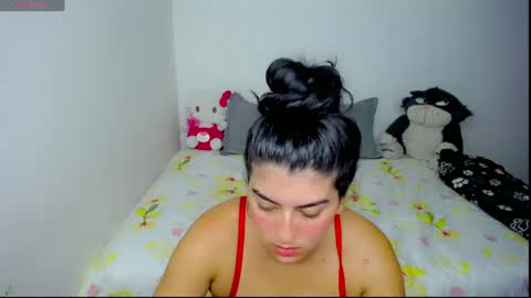 helloo_kityy25 online show from July 2026 01:25:01 AM