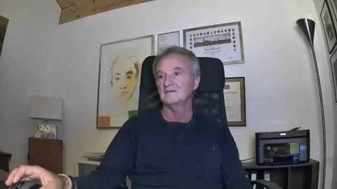 helmut227 online show from November 2025 09:57:02 PM