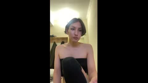 Snapshot of hencamx chatting on February 2025 12:34:02 PM Eva online show from February 2025 12:34:02 PM