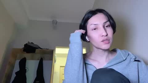 Snapshot of hencamx chatting on March 2025 05:58:02 PM Eva online show from March 2025 05:58:02 PM