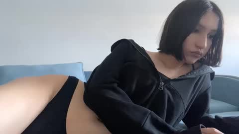 Snapshot of hencamx chatting on September 2025 09:46:02 AM Eva online show from September 2025 09:46:02 AM