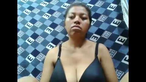 henitsaldy online show from September 2025 04:47:01 AM