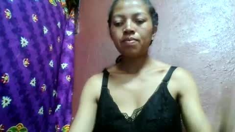 henitsaldy online show from May 2026 03:20:02 PM