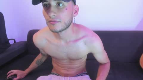 henrik_senn online show from May 2026 12:41:01 AM