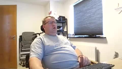 henrikrp1971 online show from January 2026 10:30:02 AM