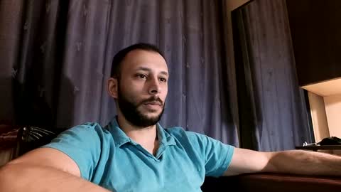 Snapshot of henryaxe chatting on January 2025 10:58:02 PM HenryAxe online show from January 2025 10:58:02 PM