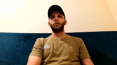 Snapshot of henryaxe chatting on January 2025 08:10:02 PM HenryAxe online show from January 2025 08:10:02 PM