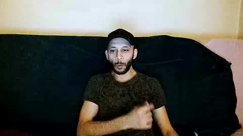 Snapshot of henryaxe chatting on February 2025 12:00:02 AM HenryAxe online show from February 2025 12:00:02 AM