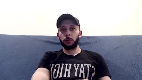 Snapshot of henryaxe chatting on March 2025 06:00:01 PM HenryAxe online show from March 2025 06:00:01 PM