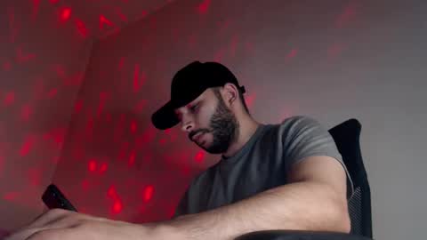 Snapshot of henryaxe chatting on September 2025 10:44:01 PM HenryAxe online show from September 2025 10:44:01 PM