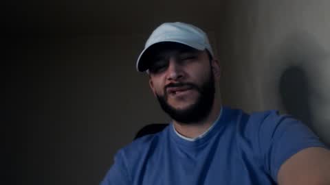 Snapshot of henryaxe chatting on October 2025 01:48:02 AM HenryAxe online show from October 2025 01:48:02 AM