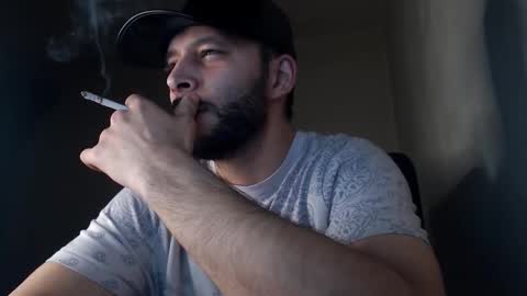 Snapshot of henryaxe chatting on October 2025 02:56:01 AM HenryAxe online show from October 2025 02:56:01 AM