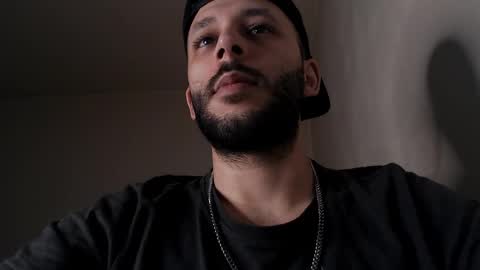 HenryAxe online show from April 2026 09:07:01 AM