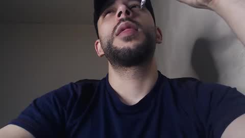 HenryAxe online show from May 2026 02:12:01 PM