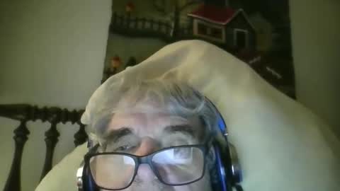 henrybond1979 online show from May 2026 06:54:01 AM