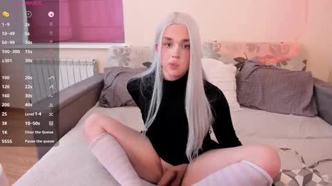 Eva online show from September 2025 12:18:01 PM