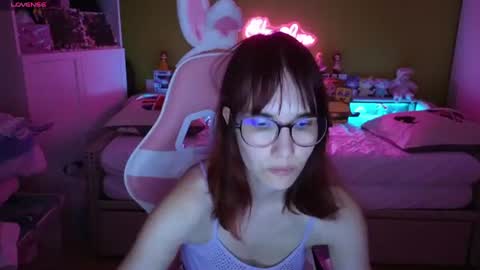 Snapshot of heraluna_ chatting on July 2026 08:51:02 PM HeraLuna online show from July 2026 08:51:02 PM