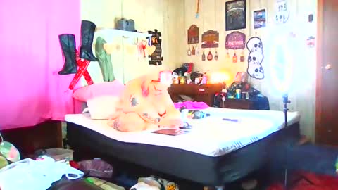 venus online show from February 2026 09:23:01 PM