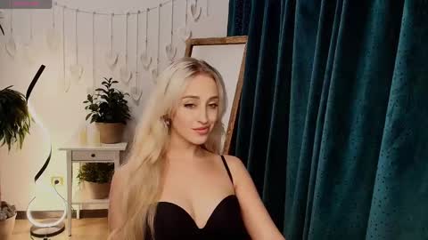 Elise online show from May 2026 02:29:01 AM