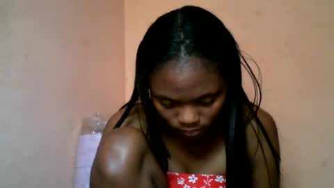 Snapshot of herisse01 chatting on June 2026 08:12:02 AM herisse01 online show from June 2026 08:12:02 AM