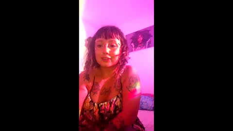hermaioni77 online show from May 2026 04:40:01 AM