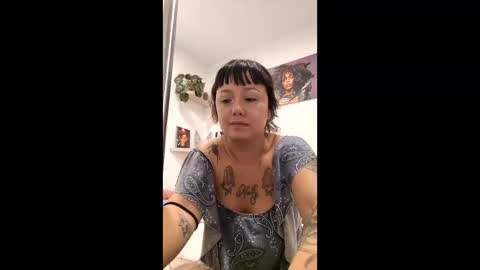 hermaioni77 online show from May 2026 11:46:02 PM