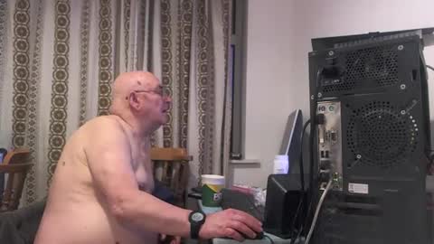 mature online show from December 2025 12:26:02 AM