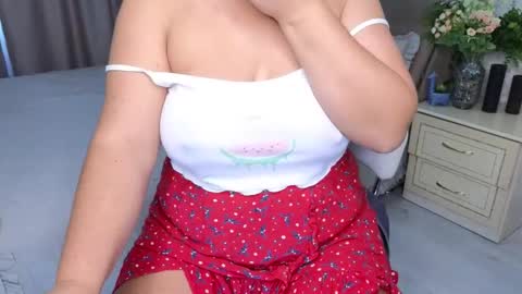 Snapshot of heroine_of_your_life chatting on October 2025 06:12:02 AM Maryana online show from October 2025 06:12:02 AM