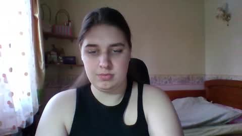 hess_luna_ online show from March 2026 10:10:02 AM