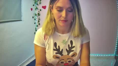 Hestesiaxx online show from December 2024 02:45:02 AM