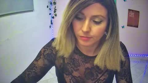 Hestesiaxx online show from March 2026 01:54:02 AM