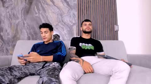 Snapshot of heteros_men chatting on February 2025 01:53:02 AM heteros men online show from February 2025 01:53:02 AM