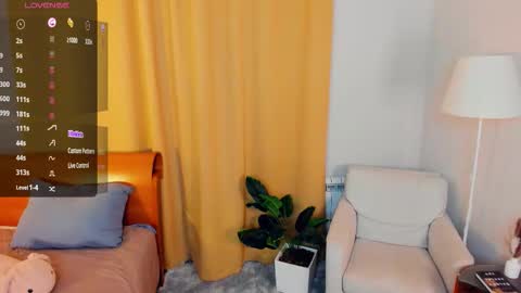 Linda online show from December 2025 07:54:02 PM