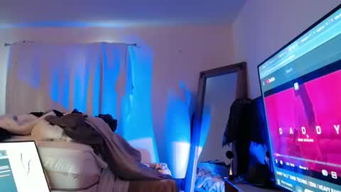 Snapshot of hevin69 chatting on December 2025 03:19:02 PM hevin69 online show from December 2025 03:19:02 PM