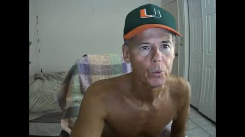 Snapshot of hewes1 chatting on September 2025 11:28:02 PM hewes1 online show from September 2025 11:28:02 PM