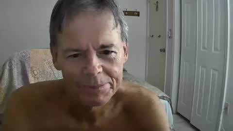 Snapshot of hewes1 chatting on September 2025 09:36:01 AM hewes1 online show from September 2025 09:36:01 AM