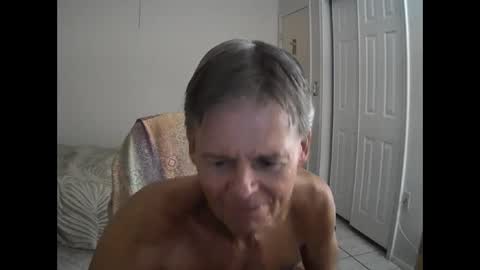 Snapshot of hewes1 chatting on October 2025 02:39:02 AM hewes1 online show from October 2025 02:39:02 AM