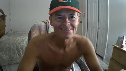 Snapshot of hewes1 chatting on October 2025 09:30:02 AM hewes1 online show from October 2025 09:30:02 AM