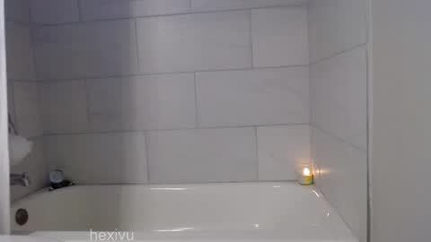 Snapshot of hexivu chatting on April 2026 11:42:01 PM salem online show from April 2026 11:42:01 PM